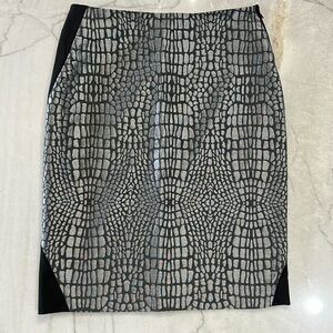 NWT Diane von Furstenberg Silver & Black Animal Print Skirt